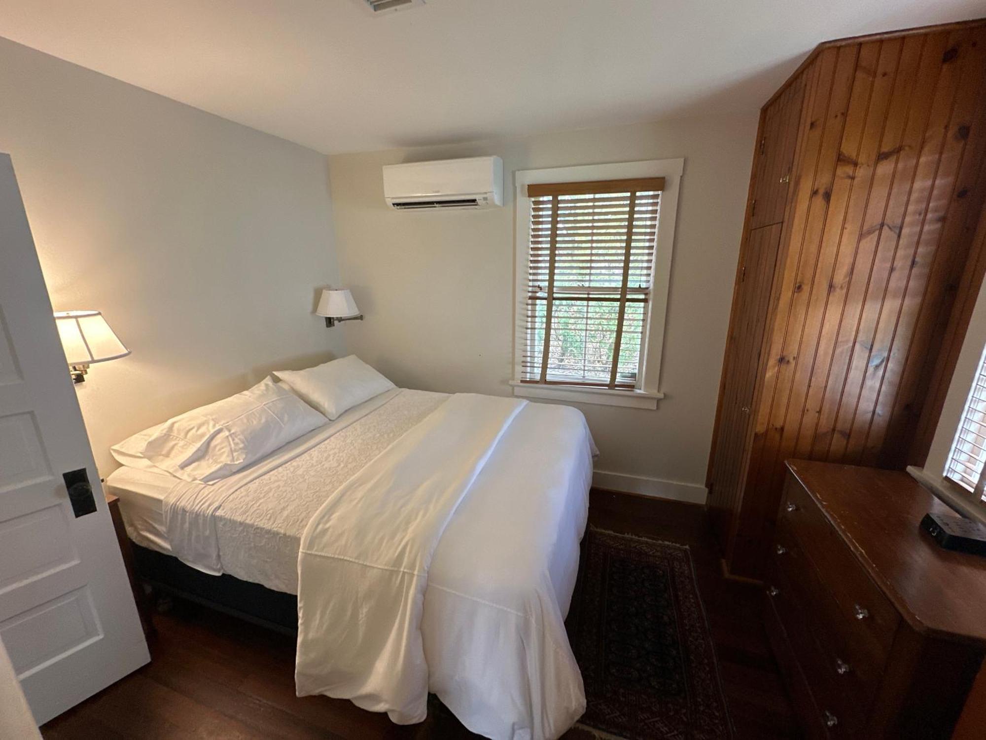 The 1708 House Bed & Breakfast Southampton Dış mekan fotoğraf